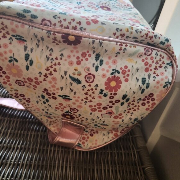 Disney Animator's Collection Belle Duffel Bag - Picture 7 of 13